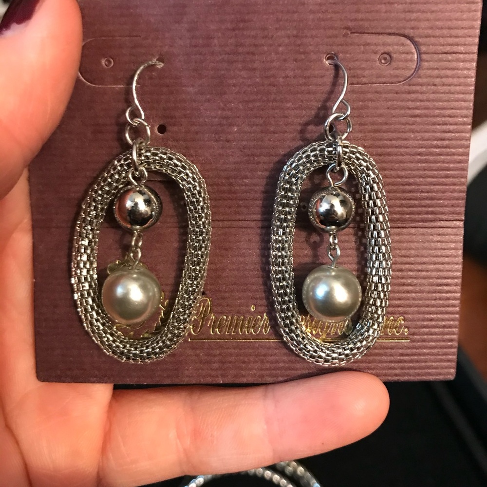Premier Designs Earrings